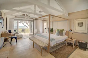 Abalone Guest Lodge - Room
