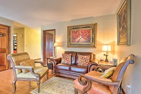 Spacious Home w/ Pond ~ 13 Mi to Columbia! - Innenbereich