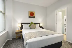 Quest On William - Room