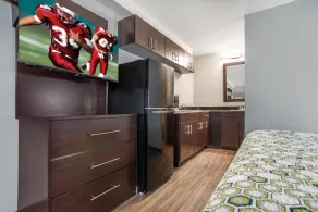 HomeTowne Studios by Red Roof Montgomery - Midtown - Værelse
