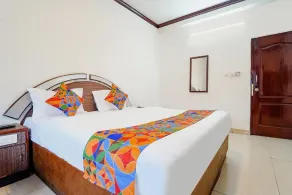 Hotel Orchid Inn - Room