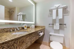Best Western Plus Bayside Inn - Salle de bain