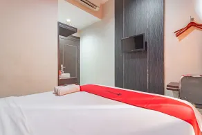RedDoorz near Stadion Sanaman Mantikei - Habitación