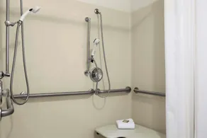 Super 8 by Wyndham Manistee - Salle de bain