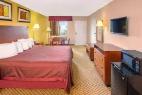 Days Inn by Wyndham Gulfport - Chambre