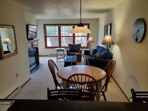 Bridgeport Waterfront Resort - Room