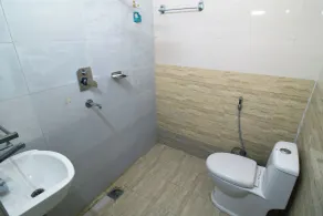President Hotel Lumbini - Bathroom