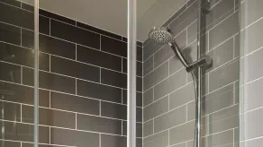 Holiday Inn Express - Manchester - TRAFFORDCITY by IHG - Bathroom