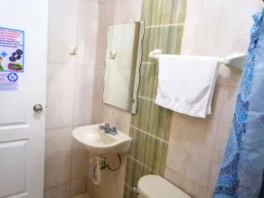 Hostal Victoria Volcán Chiriquí S. A. - Bathroom