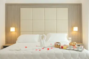 Garibaldi Suite - Room
