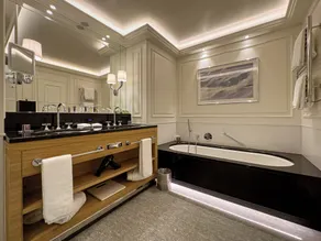 Grand Hotel Kronenhof - Bathroom