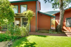 'Hilltop Loft' Ukiah Vacation Rental! - Innenbereich