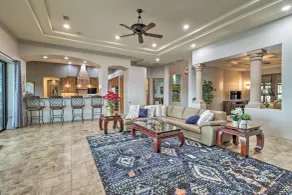 Pool & Spa: Pet-friendly Mansion in Phoenix! - Interiör