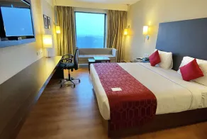 Ramada by Wyndham Jaipur North - Chambre