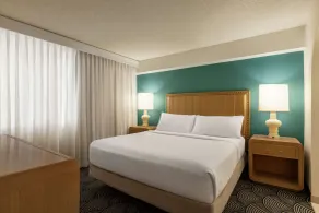 Embassy Suites by Hilton Deerfield Beach Resort & Spa - Chambre