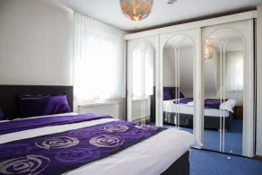 PE Loft Central - Room