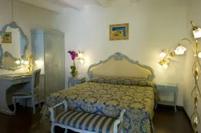 Viktoria Palace Hotel - Chambre