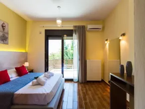 Villa Nefeli - piscine privée, vue mer, village de Loutra, Crète nord-ouest - Chambre