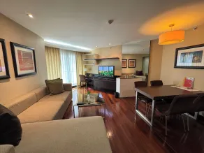 The Narathiwas Hotel & Residence Sathorn Bangkok - Vue de la chambre