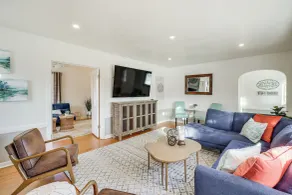 Ski & Hike: Cozy Dtwn Reno Studio w/ Fireplace - Innvendig