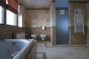 Radisson Hotel Astana - Bathroom