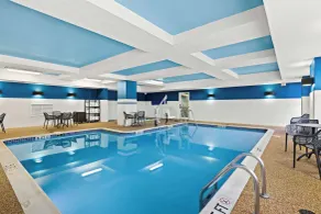 Hampton Inn & Suites Canton - Piscine