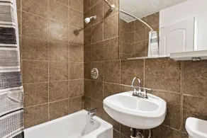 Temple View Inn - Bathroom