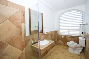 9 Manantiales Hotel - Baño