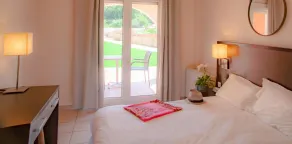Les Pins Blancs en Provence - Room