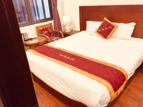 Golden Moon Hotel - Quarto