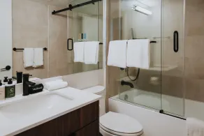 The Como Hotel - Bathroom