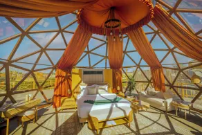 Al Marmoom Dome Luxury Desert Experiential Stay - Chambre