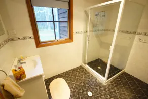 Manzanilla Ridge - Bathroom