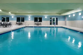 Holiday Inn Express & Suites - Bullhead City by IHG - Piscina
