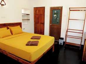 Milk House Cottage - Room