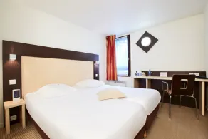 KYRIAD ROUEN NORD - Mont Saint Aignan - Værelse