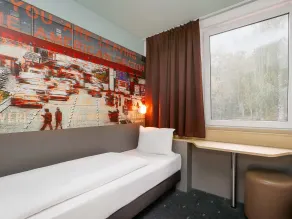 B&B Hotel Berlin-Dreilinden - Room