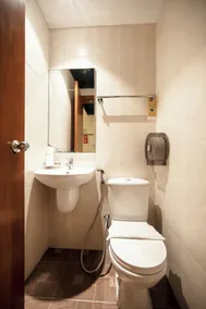 Fragrance Hotel - Rose - Bathroom