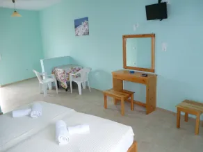 Alexandros Guest House - Chambre