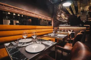 Project 3 Urban Chic Hotel - Restaurant