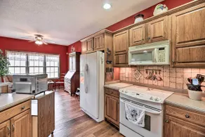 Pet-Friendly Abingdon Abode w/ Yard & Grill! - Interiør
