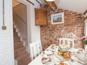 1 Fountain Cottages - Restauranger