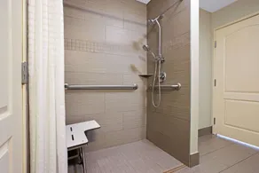 La Quinta by Wyndham Palestine - Salle de bain