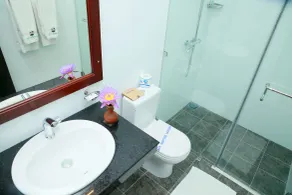 Sea Rock Villa - Bathroom
