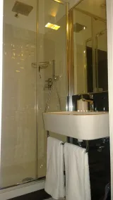 Il Cavaliere - Bathroom