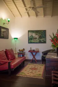 Royal Bar & Hotel - Zimmer