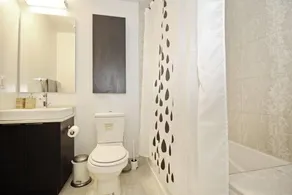 Exquisite High-Rise 1 Bedroom next to Scotia Arena - Salle de bain
