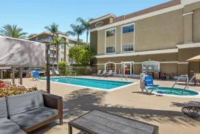 Anaheim Portofino Inn & Suites - Pool