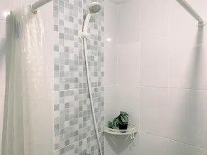 Enjoy And Homey 1Br With Extra Room Apartment Tokyo Riverside Pik 2 - Baño