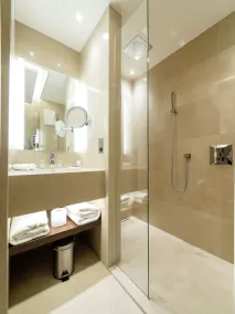 One Warwick Park Hotel - Bathroom